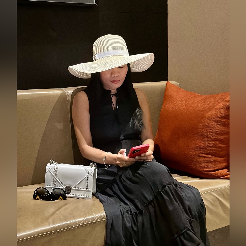 💕💕💕LIVE NOTIFICATIONS MIXED LUXURY ITEMS! ALL SALES ARE FINAL💕💕💕 - Picture 15 of 17